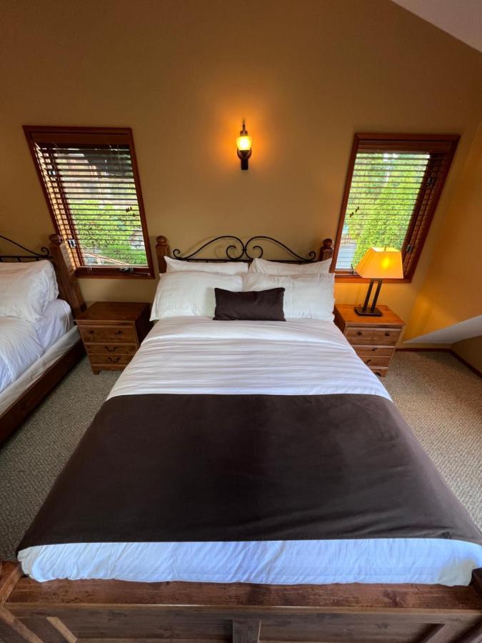 Sunshine Coast Resort Madeira Park Dış mekan fotoğraf